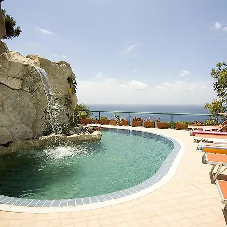 Al Mare Hotel 3*