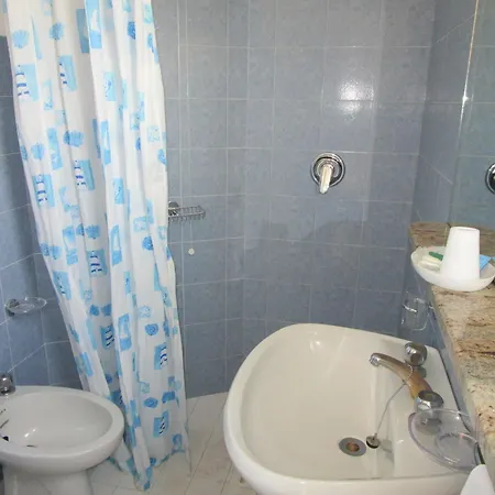 Al Mare Hotel 3*