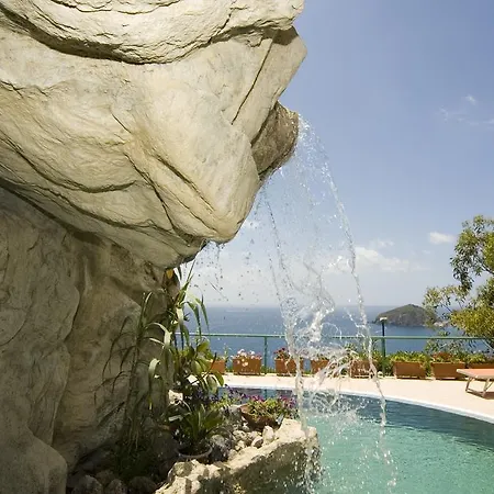Al Mare Hotel 3*