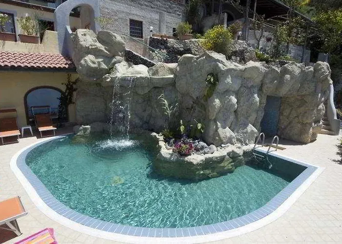 Al Mare 3*