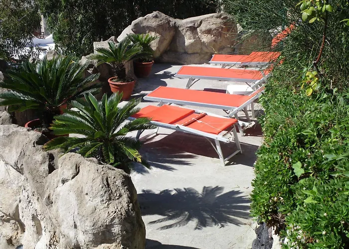 Отель Al Mare 3*